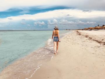 Choosing a Hormone Friendly Sunscreen
